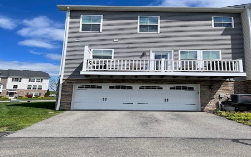 4054 Overview Drive, Canonsburg, 15317, 3 Bedrooms Bedrooms, 7 Rooms Rooms,2.1 BathroomsBathrooms,Residential,For Sale,Overview Drive,1749951