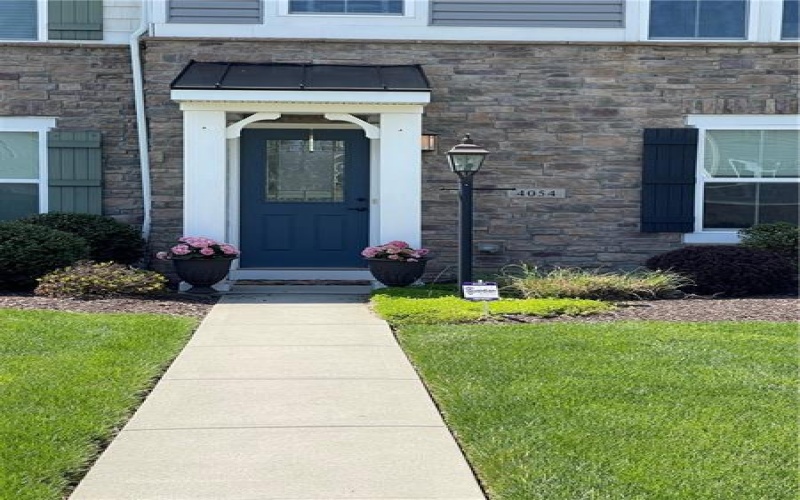 4054 Overview Drive, Canonsburg, 15317, 3 Bedrooms Bedrooms, 7 Rooms Rooms,2.1 BathroomsBathrooms,Residential,For Sale,Overview Drive,1749951