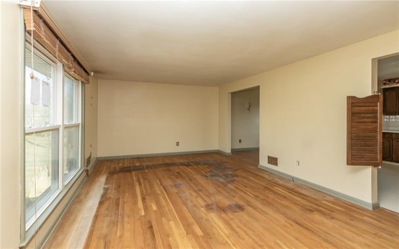 3151 Oak St, Murrysville, 15668, 3 Bedrooms Bedrooms, ,1.1 BathroomsBathrooms,Residential,For Sale,Oak St,1749959