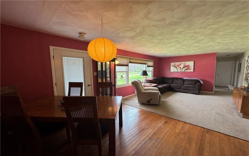 132 School St, Laughlintown, 15655, 3 Bedrooms Bedrooms, 7 Rooms Rooms,1 BathroomBathrooms,Residential,For Sale,School St,1748251