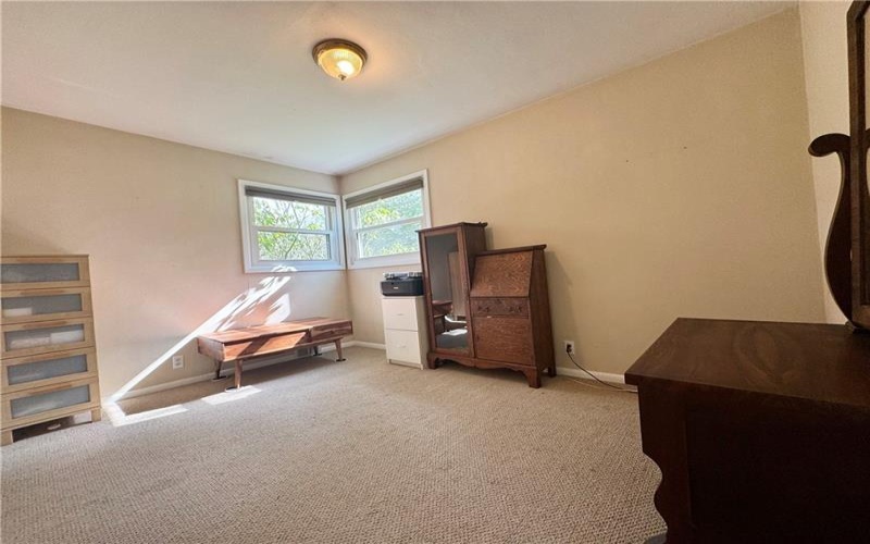 132 School St, Laughlintown, 15655, 3 Bedrooms Bedrooms, 7 Rooms Rooms,1 BathroomBathrooms,Residential,For Sale,School St,1748251