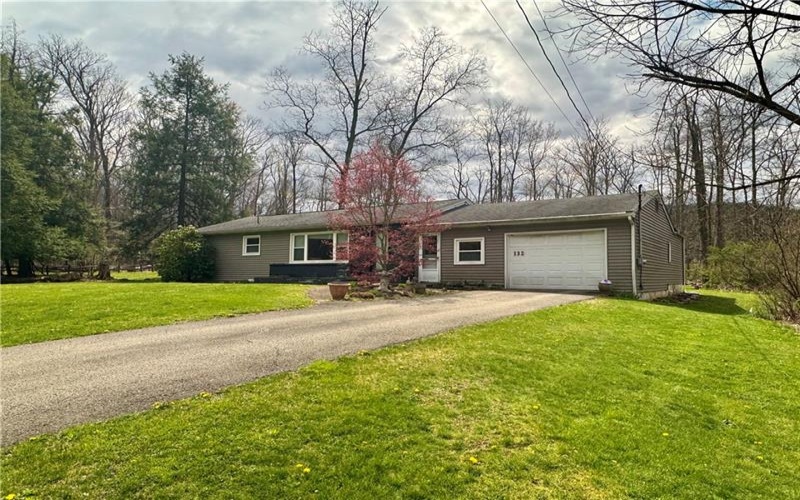 132 School St, Laughlintown, 15655, 3 Bedrooms Bedrooms, 7 Rooms Rooms,1 BathroomBathrooms,Residential,For Sale,School St,1748251