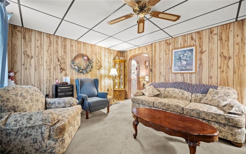 226 Elm St, Canonsburg, 15317, 3 Bedrooms Bedrooms, 7 Rooms Rooms,1.1 BathroomsBathrooms,Residential,For Sale,Elm St,1749974
