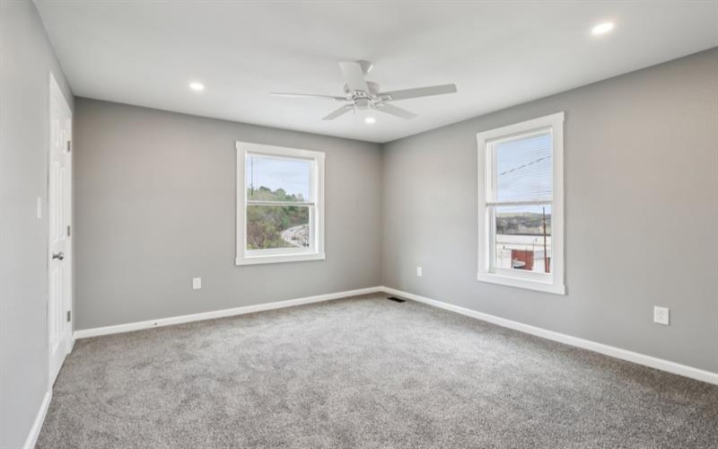 613 Oak Street, Vandergrift, 15690, 2 Bedrooms Bedrooms, ,1.1 BathroomsBathrooms,Residential,For Sale,Oak Street,1749982