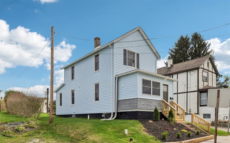 613 Oak Street, Vandergrift, 15690, 2 Bedrooms Bedrooms, ,1.1 BathroomsBathrooms,Residential,For Sale,Oak Street,1749982
