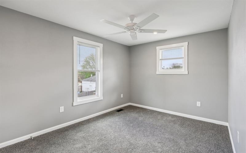 613 Oak Street, Vandergrift, 15690, 2 Bedrooms Bedrooms, ,1.1 BathroomsBathrooms,Residential,For Sale,Oak Street,1749982