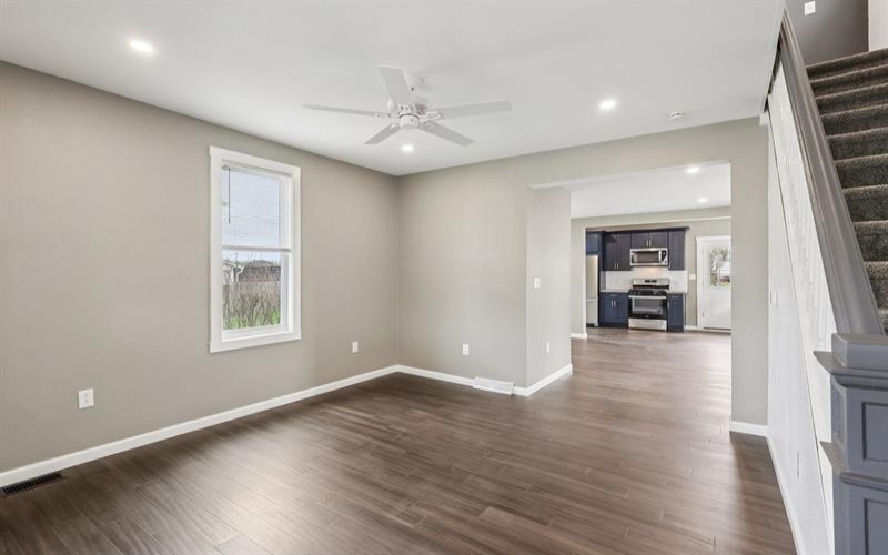 613 Oak Street, Vandergrift, 15690, 2 Bedrooms Bedrooms, ,1.1 BathroomsBathrooms,Residential,For Sale,Oak Street,1749982