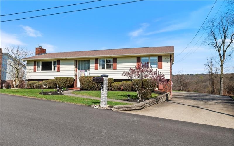 1241 Highland Rd, Monongahela, 15063, 3 Bedrooms Bedrooms, 11 Rooms Rooms,2.1 BathroomsBathrooms,Residential,For Sale,Highland Rd,1748298