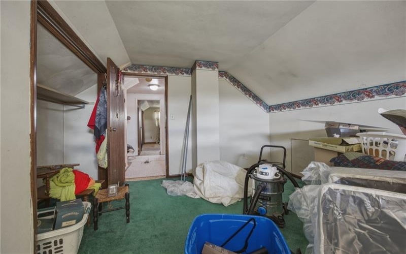 117 Carries Dr, Burgettstown, 15021, 3 Bedrooms Bedrooms, ,1.1 BathroomsBathrooms,Residential,For Sale,Carries Dr,1748320