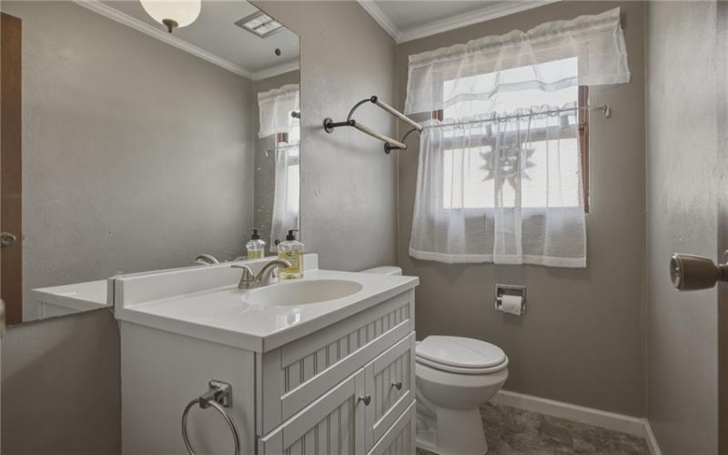 117 Carries Dr, Burgettstown, 15021, 3 Bedrooms Bedrooms, ,1.1 BathroomsBathrooms,Residential,For Sale,Carries Dr,1748320