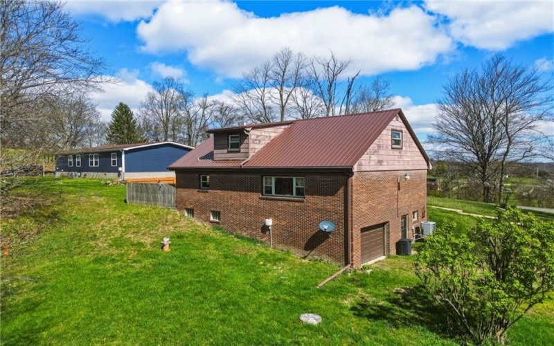 117 Carries Dr, Burgettstown, 15021, 3 Bedrooms Bedrooms, ,1.1 BathroomsBathrooms,Residential,For Sale,Carries Dr,1748320