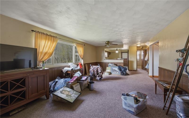 117 Carries Dr, Burgettstown, 15021, 3 Bedrooms Bedrooms, ,1.1 BathroomsBathrooms,Residential,For Sale,Carries Dr,1748320