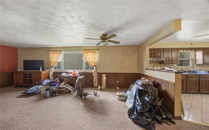117 Carries Dr, Burgettstown, 15021, 3 Bedrooms Bedrooms, ,1.1 BathroomsBathrooms,Residential,For Sale,Carries Dr,1748320