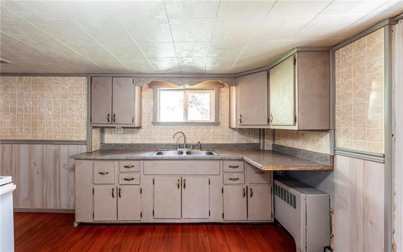 635 State Route 981, Smithton, 15479, 4 Bedrooms Bedrooms, ,1 BathroomBathrooms,Residential,For Sale,State Route 981,1750019