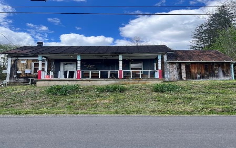 101 Kirby Driveway, New Freeport, 15352, 2 Bedrooms Bedrooms, ,1 BathroomBathrooms,Residential,For Sale,Kirby Driveway,1750079