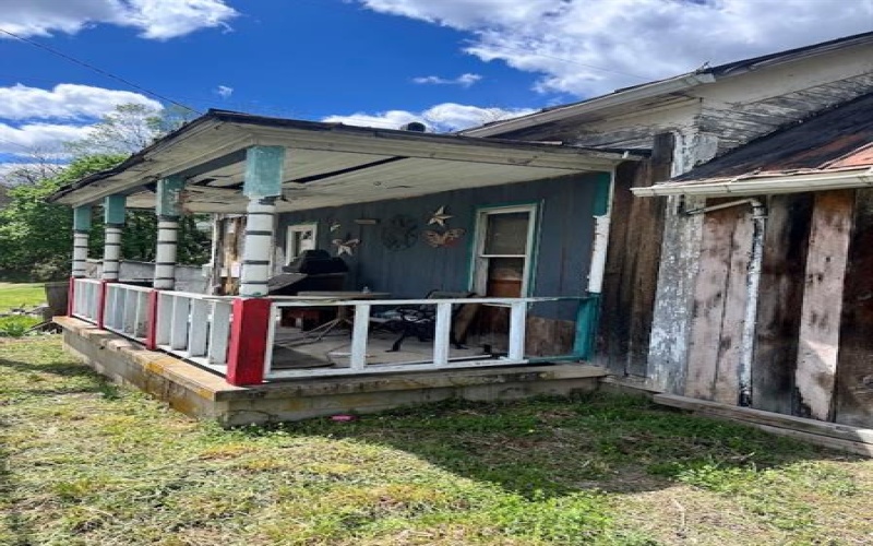 101 Kirby Driveway, New Freeport, 15352, 2 Bedrooms Bedrooms, ,1 BathroomBathrooms,Residential,For Sale,Kirby Driveway,1750079