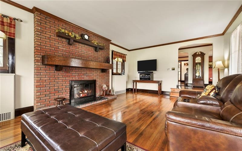 637 McMurray Rd, Canonsburg, 15317, 4 Bedrooms Bedrooms, 11 Rooms Rooms,3.1 BathroomsBathrooms,Residential,For Sale,McMurray Rd,1748415