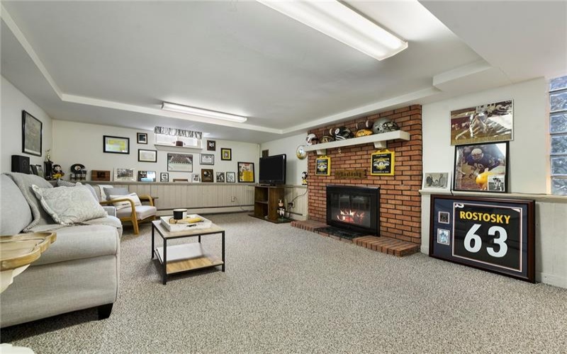 637 McMurray Rd, Canonsburg, 15317, 4 Bedrooms Bedrooms, 11 Rooms Rooms,3.1 BathroomsBathrooms,Residential,For Sale,McMurray Rd,1748415