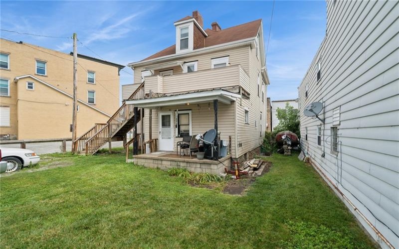 209 Depot St, Youngwood, 15697, ,Multi-unit,For Sale,Depot St,1750084