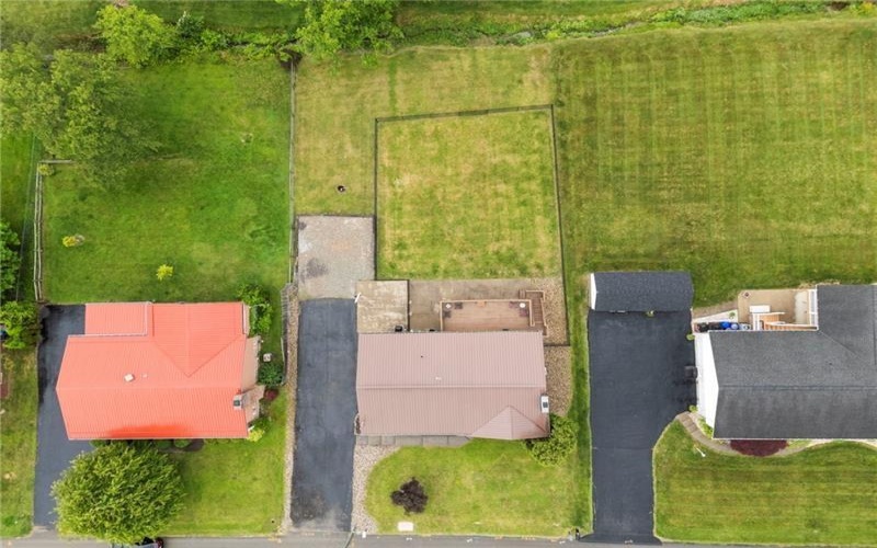 174 Hague Ln, Uniontown, 15401, 3 Bedrooms Bedrooms, ,2.1 BathroomsBathrooms,Residential,For Sale,Hague Ln,1748423