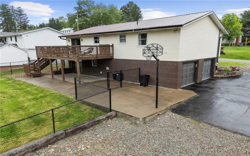 174 Hague Ln, Uniontown, 15401, 3 Bedrooms Bedrooms, ,2.1 BathroomsBathrooms,Residential,For Sale,Hague Ln,1748423