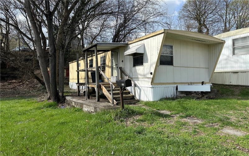 800 Sidney St, Greensburg, 15601, ,Multi-unit,For Sale,Sidney St,1750103