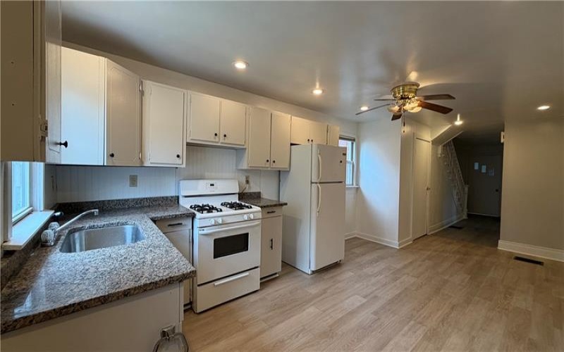 1624 Kenneth, Arnold, 15068, 3 Bedrooms Bedrooms, 7 Rooms Rooms,1 BathroomBathrooms,Residential,For Sale,Kenneth,1750127