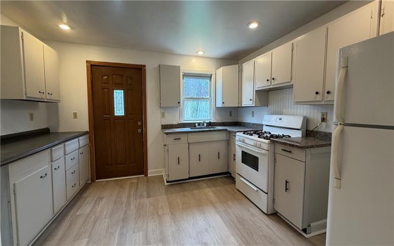 1624 Kenneth, Arnold, 15068, 3 Bedrooms Bedrooms, 7 Rooms Rooms,1 BathroomBathrooms,Residential,For Sale,Kenneth,1750127