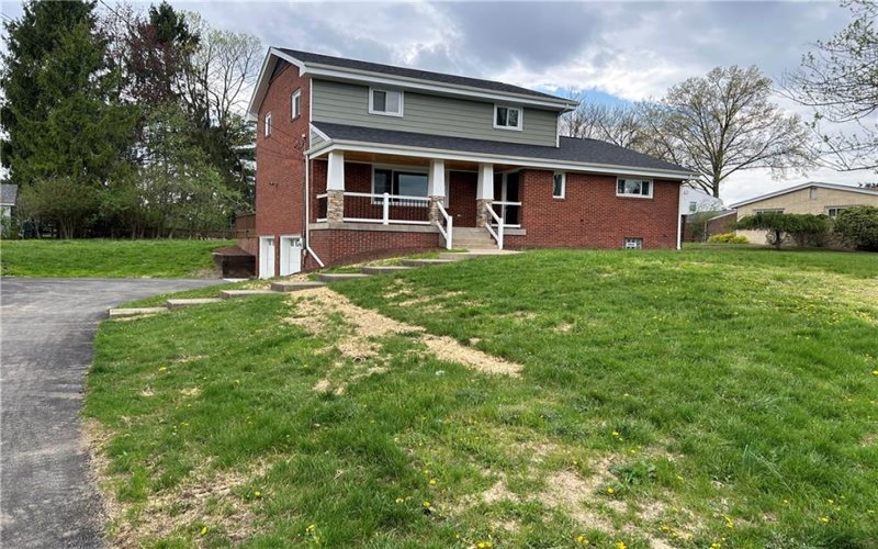 3560 Meadow Gate Dr, Murrysville, 15668, 4 Bedrooms Bedrooms, ,2.1 BathroomsBathrooms,Residential,For Sale,Meadow Gate Dr,1748447