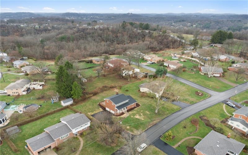 3560 Meadow Gate Dr, Murrysville, 15668, 4 Bedrooms Bedrooms, ,2.1 BathroomsBathrooms,Residential,For Sale,Meadow Gate Dr,1748447