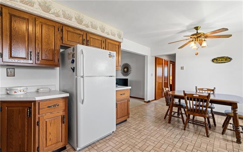 449 Belrose Dr, Rostraver Township, 15012, 2 Bedrooms Bedrooms, ,1 BathroomBathrooms,Residential,For Sale,Belrose Dr,1750150