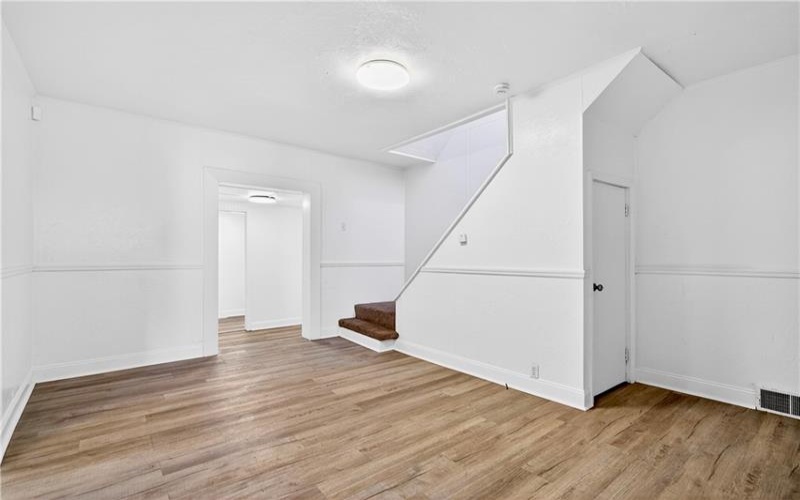 109 Third Avenue, Monongahela, 15063, 2 Bedrooms Bedrooms, 6 Rooms Rooms,1.1 BathroomsBathrooms,Residential,For Sale,Third Avenue,1750165