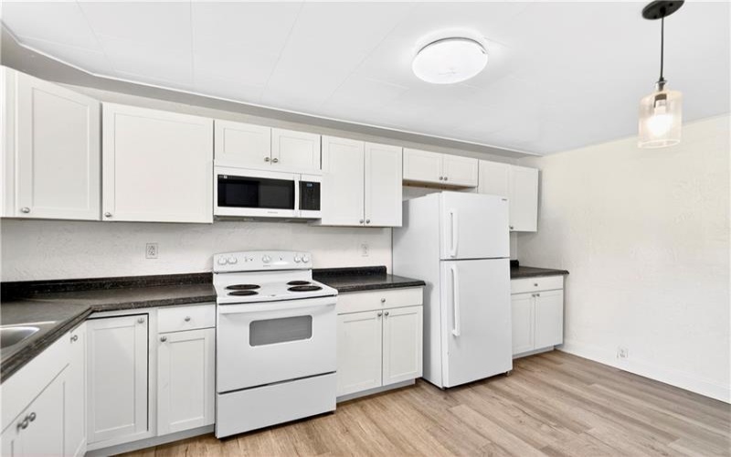 109 Third Avenue, Monongahela, 15063, 2 Bedrooms Bedrooms, 6 Rooms Rooms,1.1 BathroomsBathrooms,Residential,For Sale,Third Avenue,1750165