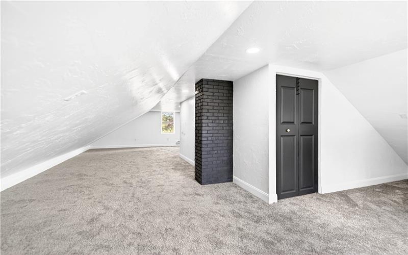 901 St. Nicholas Drive, Donora, 15033, 3 Bedrooms Bedrooms, 7 Rooms Rooms,2 BathroomsBathrooms,Residential,For Sale,St. Nicholas Drive,1750166