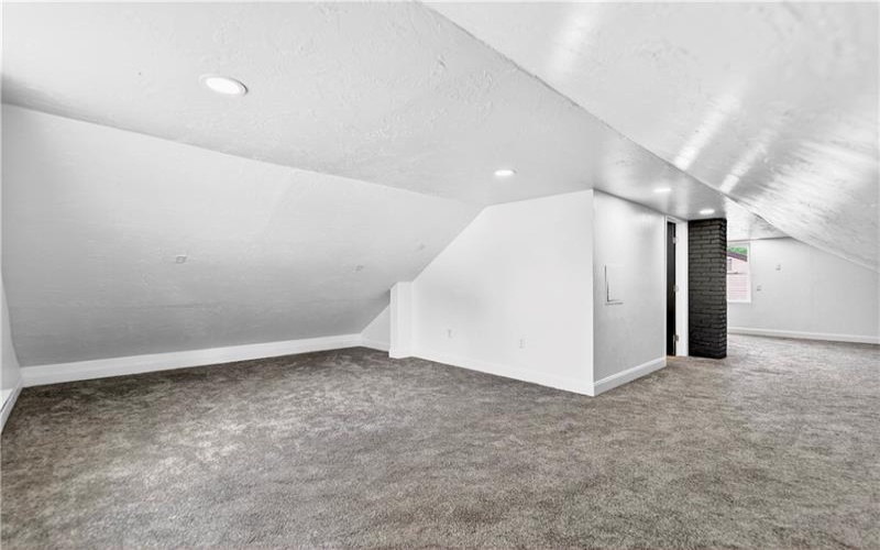 901 St. Nicholas Drive, Donora, 15033, 3 Bedrooms Bedrooms, 7 Rooms Rooms,2 BathroomsBathrooms,Residential,For Sale,St. Nicholas Drive,1750166