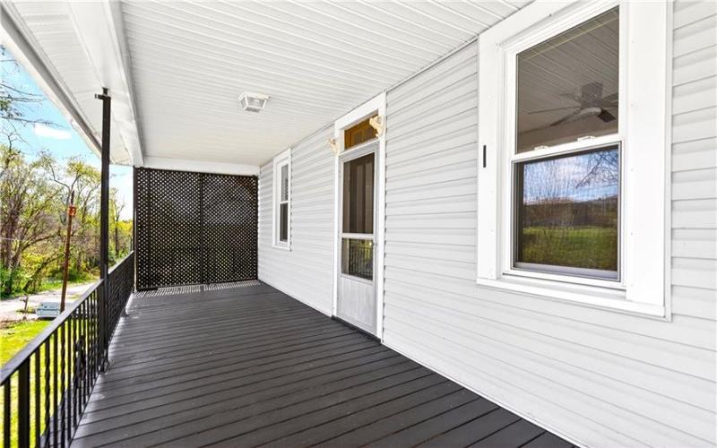 901 St. Nicholas Drive, Donora, 15033, 3 Bedrooms Bedrooms, 7 Rooms Rooms,2 BathroomsBathrooms,Residential,For Sale,St. Nicholas Drive,1750166