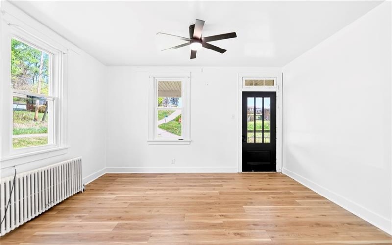 901 St. Nicholas Drive, Donora, 15033, 3 Bedrooms Bedrooms, 7 Rooms Rooms,2 BathroomsBathrooms,Residential,For Sale,St. Nicholas Drive,1750166