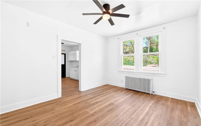 901 St. Nicholas Drive, Donora, 15033, 3 Bedrooms Bedrooms, 7 Rooms Rooms,2 BathroomsBathrooms,Residential,For Sale,St. Nicholas Drive,1750166