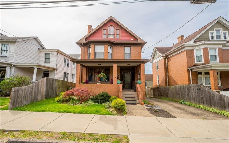 337 College Street, Canonsburg, 15317, 3 Bedrooms Bedrooms, 7 Rooms Rooms,2.1 BathroomsBathrooms,Residential,For Sale,College Street,1750178