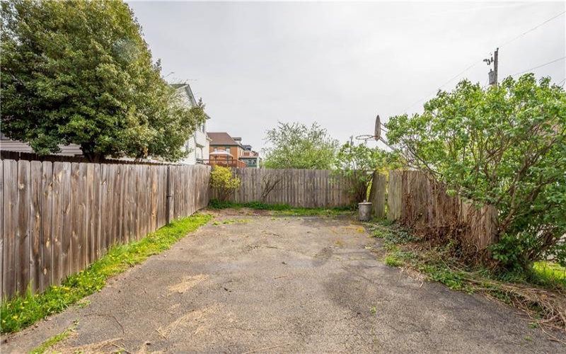 337 College Street, Canonsburg, 15317, 3 Bedrooms Bedrooms, 7 Rooms Rooms,2.1 BathroomsBathrooms,Residential,For Sale,College Street,1750178