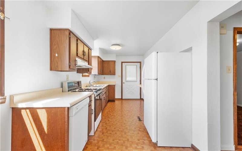 106 Level Street, Bentleyville, 15314, 3 Bedrooms Bedrooms, 6 Rooms Rooms,2 BathroomsBathrooms,Residential,For Sale,Level Street,1750181