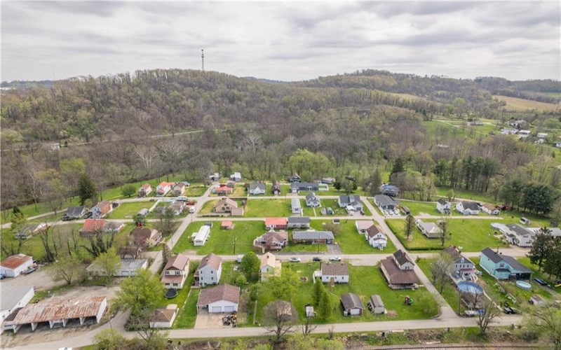106 Level Street, Bentleyville, 15314, 3 Bedrooms Bedrooms, 6 Rooms Rooms,2 BathroomsBathrooms,Residential,For Sale,Level Street,1750181