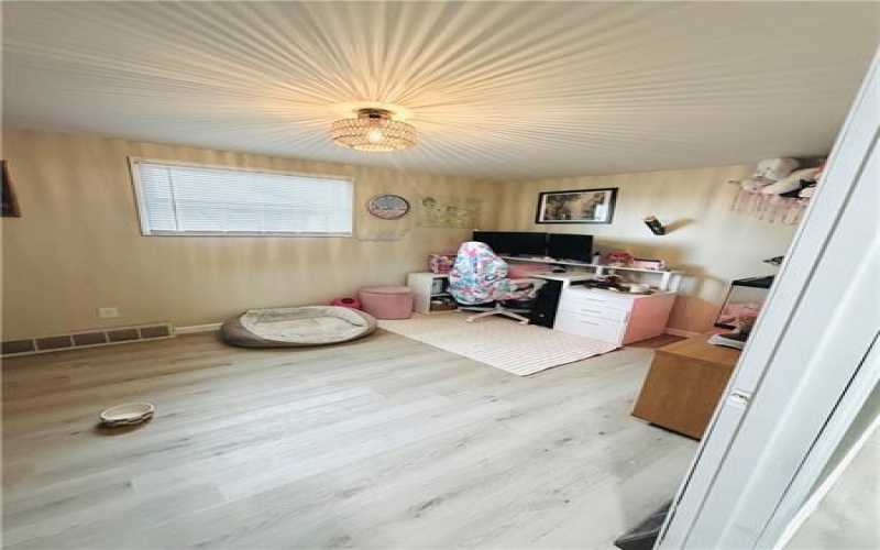 521/523 3rd St, Isabella, 15447, 2 Bedrooms Bedrooms, 6 Rooms Rooms,2 BathroomsBathrooms,Residential,For Sale,3rd St,1748507