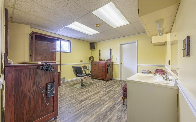161 Pittsburgh St, Uniontown, 15401, ,Commercial-industrial-business,For Sale,Pittsburgh St,1748510