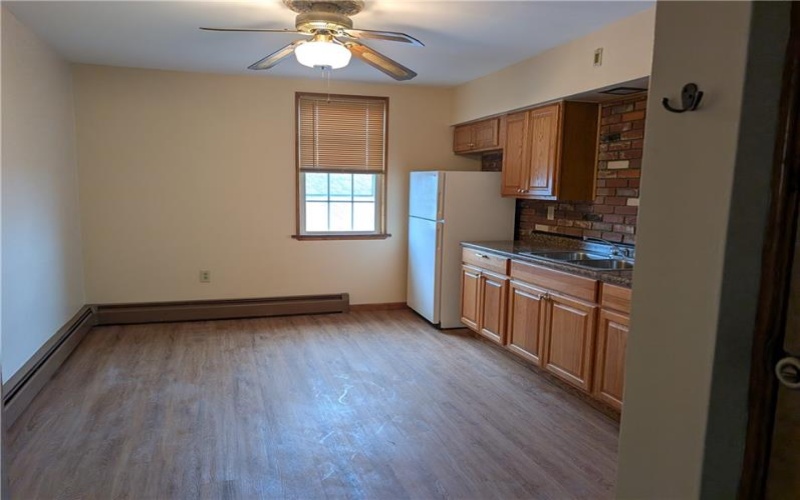 619 Conrad, Charleroi, 15022, 1 Bedroom Bedrooms, ,1 BathroomBathrooms,Lease,For Rent,Conrad,1750200
