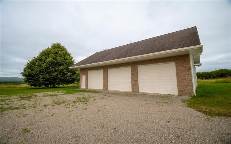 534 Anna Lois, Champion, 15622, 4 Bedrooms Bedrooms, ,3.1 BathroomsBathrooms,Residential,For Sale,Anna Lois,1748553