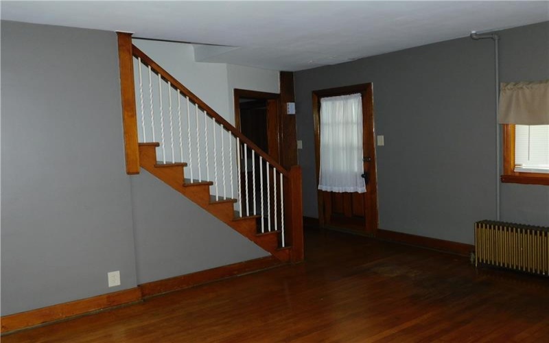 1207 Crawford, Connellsville, 15425, 2 Bedrooms Bedrooms, 7 Rooms Rooms,1 BathroomBathrooms,Residential,For Sale,Crawford,1750231