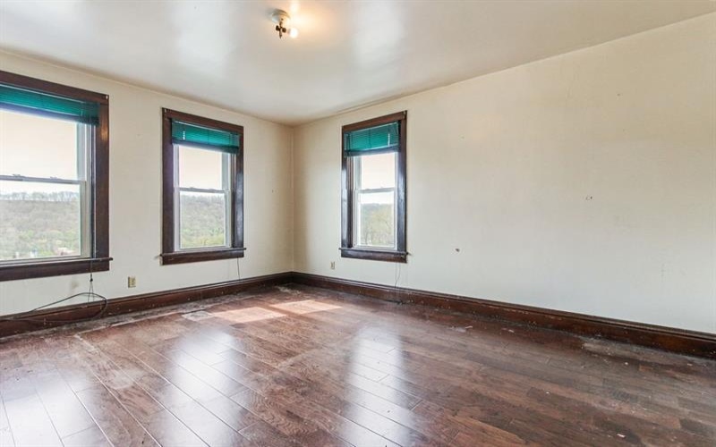 112 2nd Avenue, New Eagle, 15067, 3 Bedrooms Bedrooms, 7 Rooms Rooms,1 BathroomBathrooms,Residential,For Sale,2nd Avenue,1748597