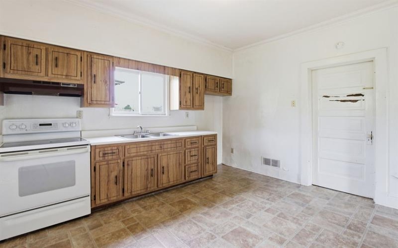 112 2nd Avenue, New Eagle, 15067, 3 Bedrooms Bedrooms, 7 Rooms Rooms,1 BathroomBathrooms,Residential,For Sale,2nd Avenue,1748597