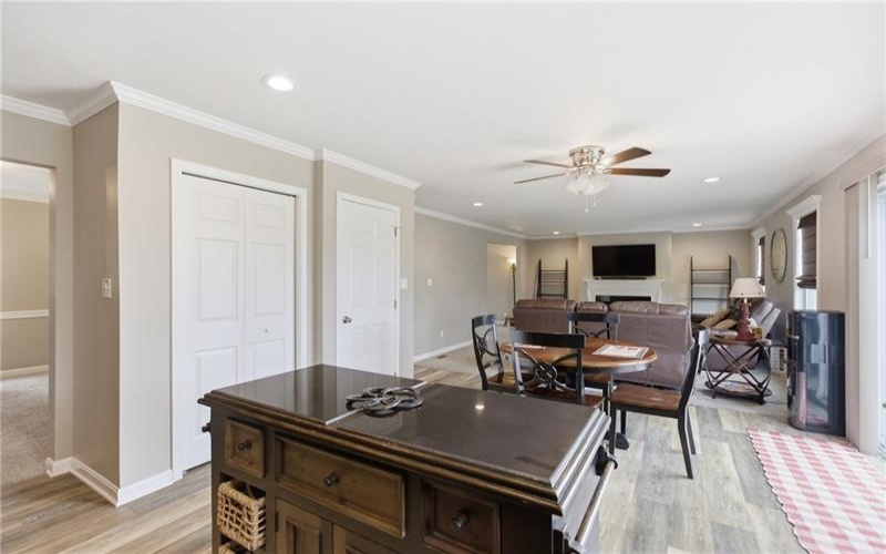 327 Everest Circle, Houston, 15342, 4 Bedrooms Bedrooms, 11 Rooms Rooms,2.1 BathroomsBathrooms,Residential,For Sale,Everest Circle,1748641